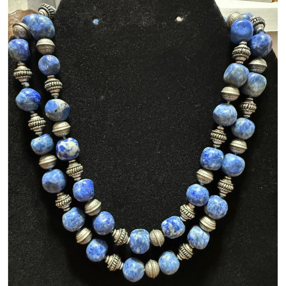 Native Pearl Lapis Lazuli Desert Southwest Native Bench Bead Silver Necklace 31